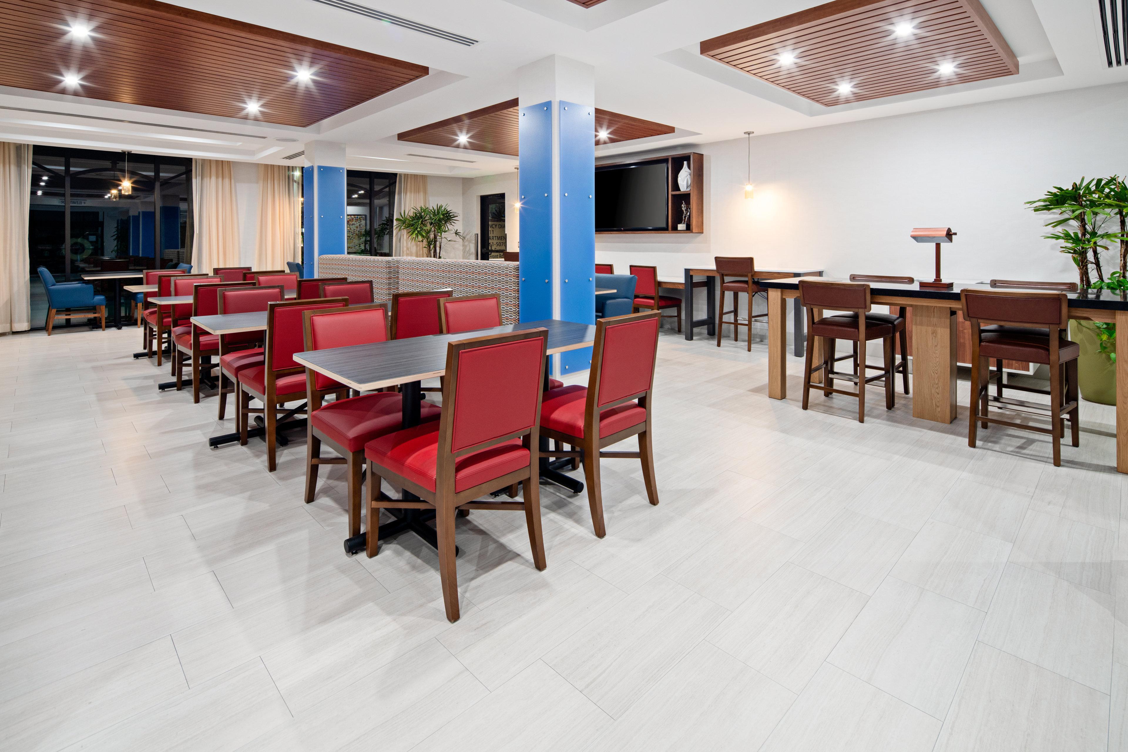 Holiday Inn Express Hotel&Suites Atascadero, an IHG Hotel Exterior foto