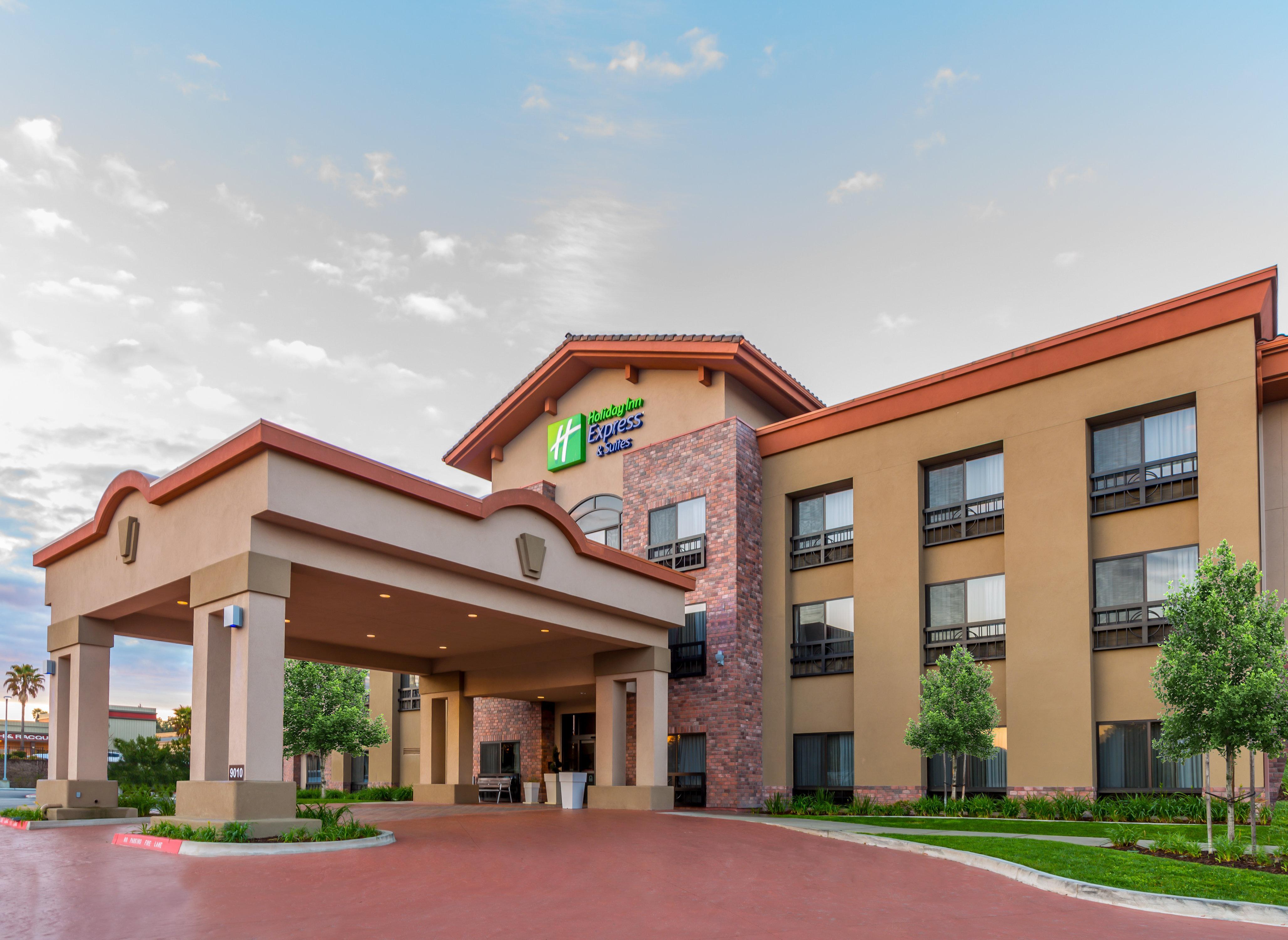 Holiday Inn Express Hotel&Suites Atascadero, an IHG Hotel Exterior foto